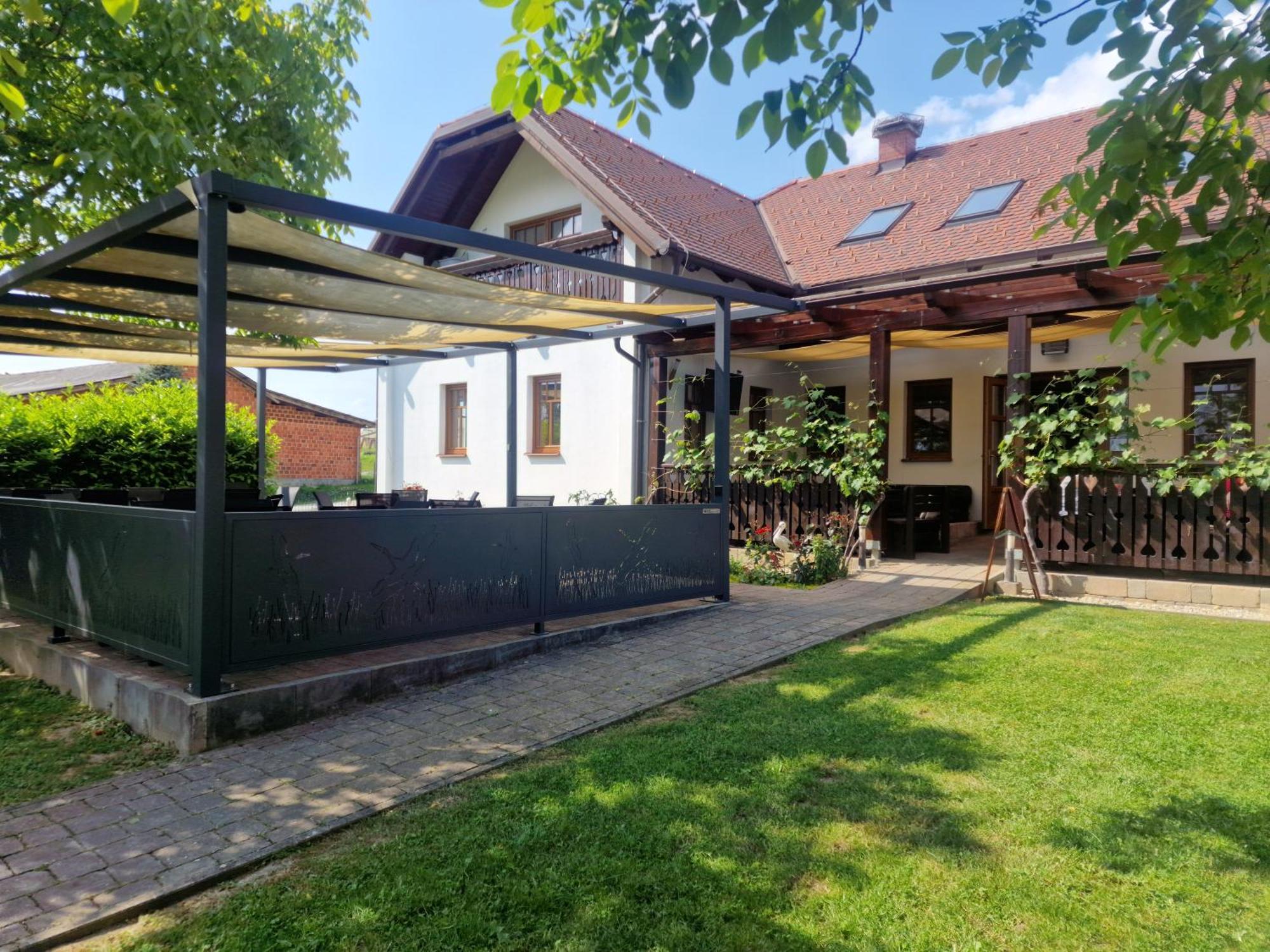 Pri Storklji Hotell Moravske-Toplice Eksteriør bilde