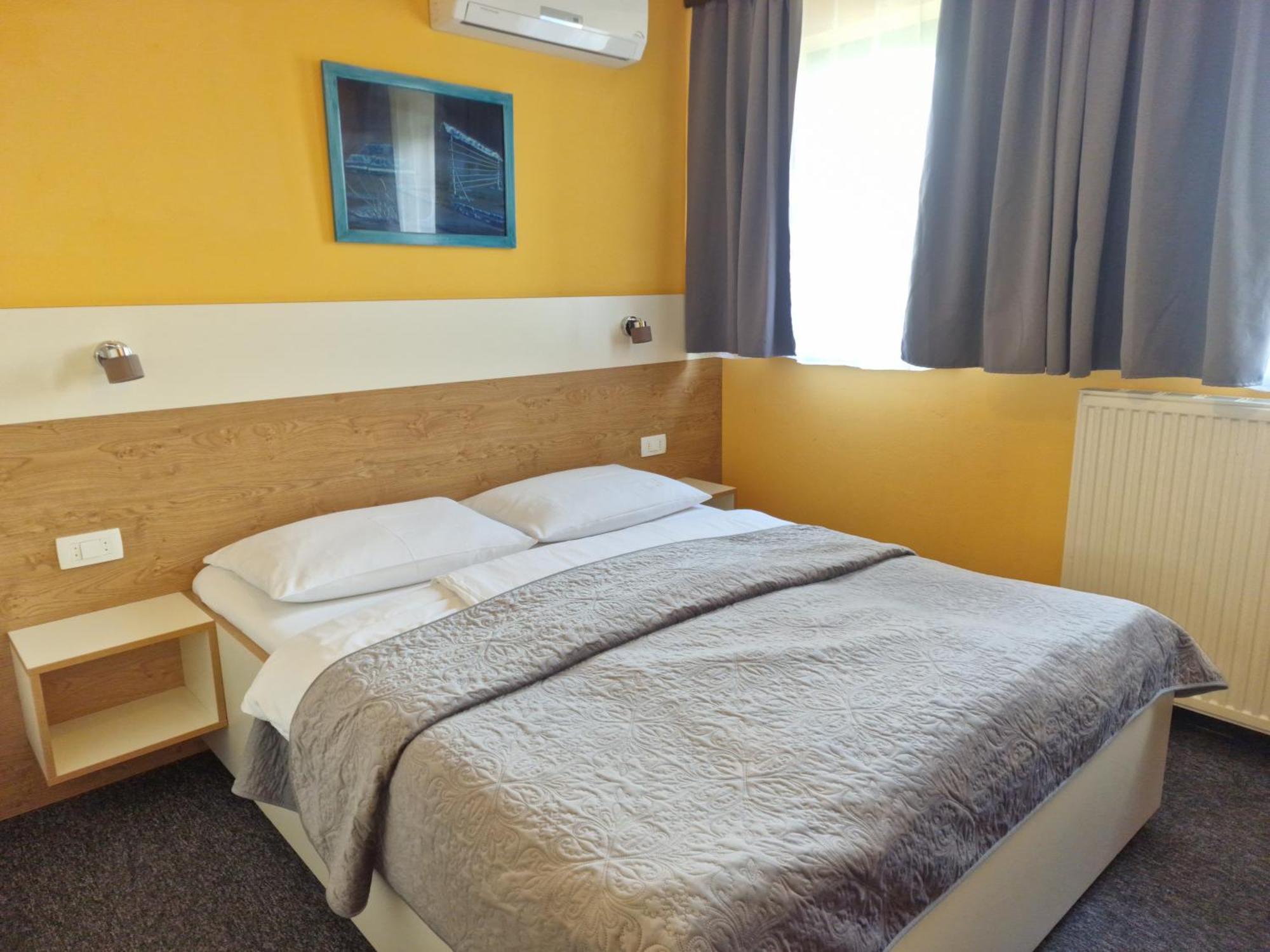 Pri Storklji Hotell Moravske-Toplice Eksteriør bilde
