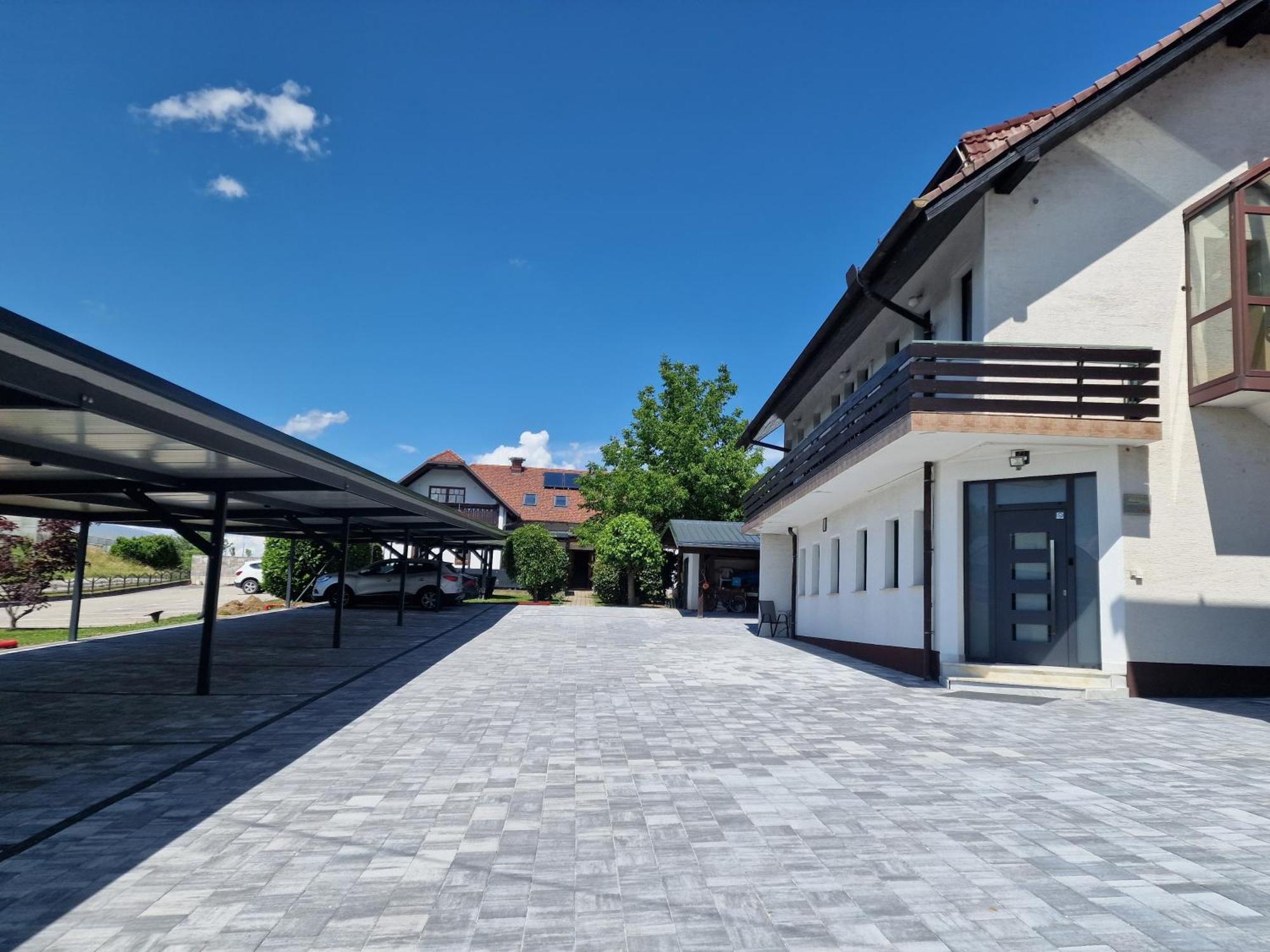 Pri Storklji Hotell Moravske-Toplice Eksteriør bilde