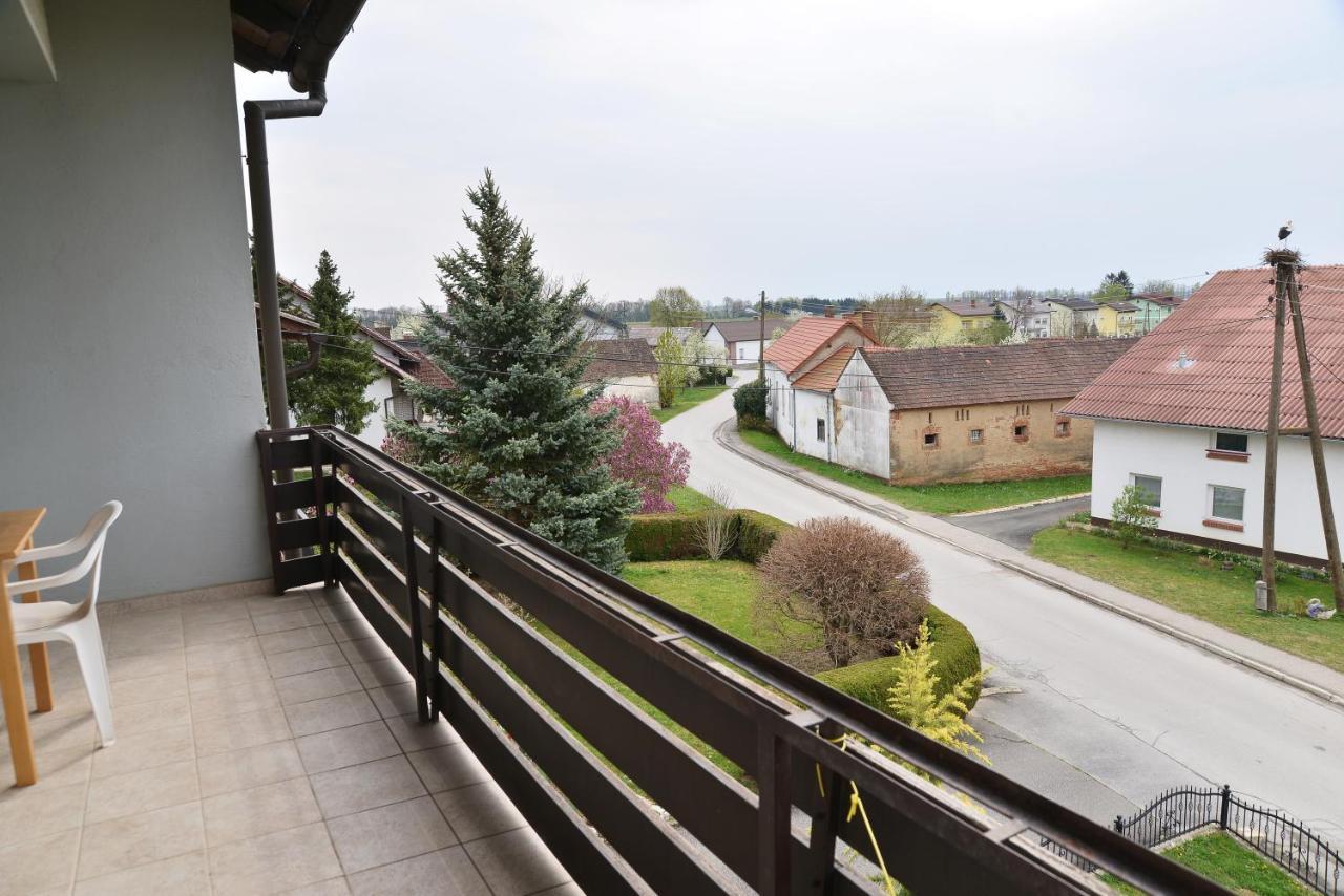 Pri Storklji Hotell Moravske-Toplice Eksteriør bilde